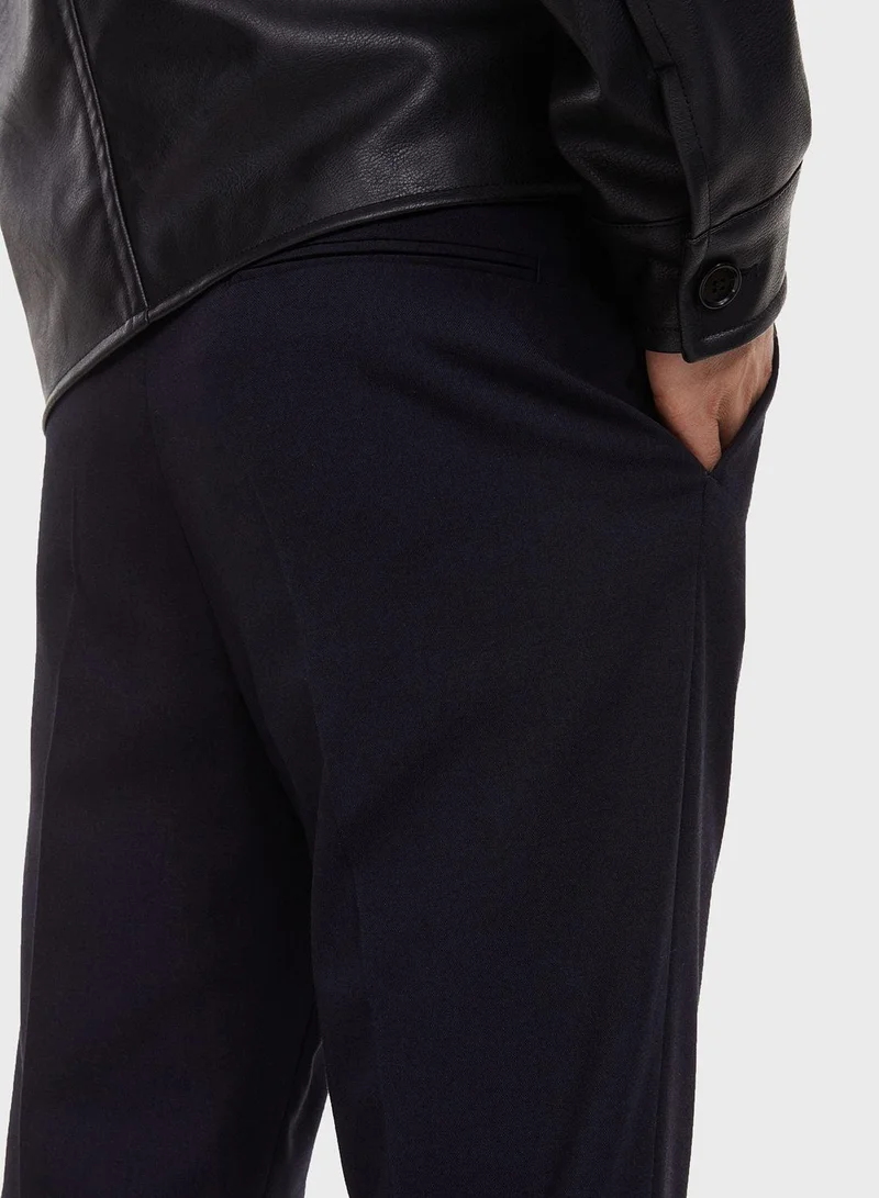 اتش اند ام بنطال أساسي بقصة سلم فيت